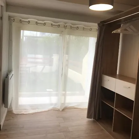 La Ptite Maison De Pour 4 Personnes Avec Jardin Holiday home