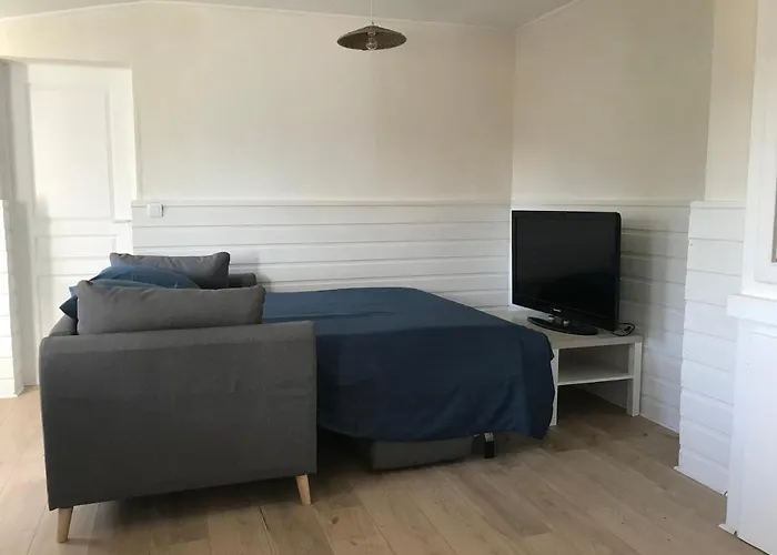 La Ptite Maison De Pour 4 Personnes Avec Jardin * Royan