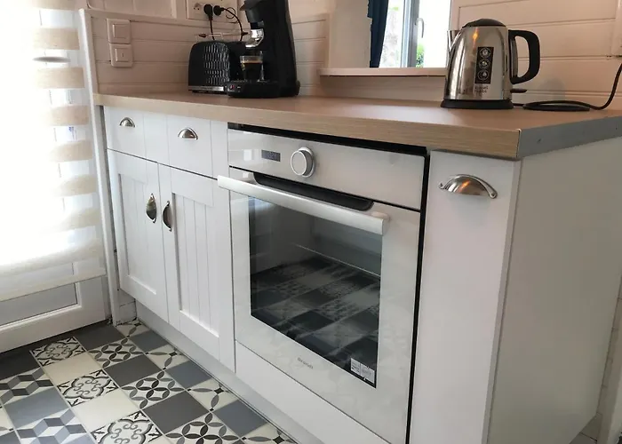 La Ptite Maison De Pour 4 Personnes Avec Jardin Royan