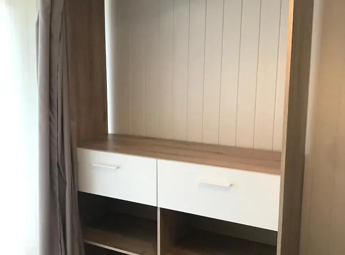 La Ptite Maison De Pour 4 Personnes Avec Jardin Dom wakacyjny