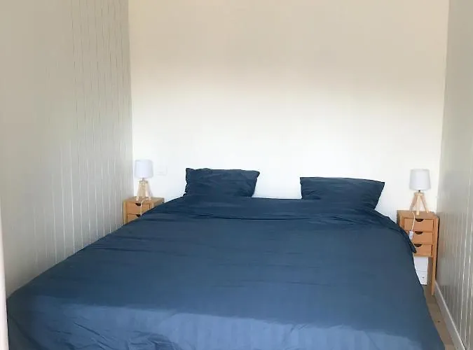 La Ptite Maison De Pour 4 Personnes Avec Jardin * Royan