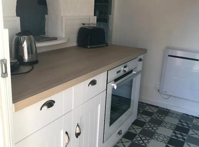 La Ptite Maison De Pour 4 Personnes Avec Jardin Royan